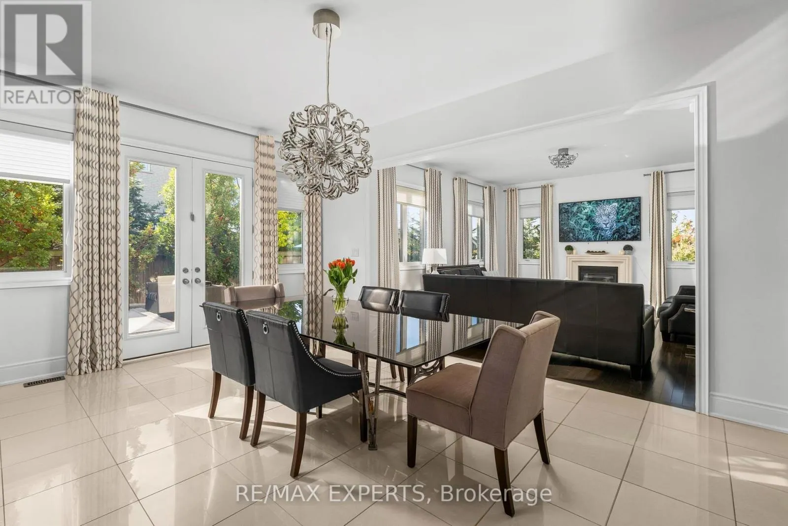 16 THOMAS NOBLE COURT