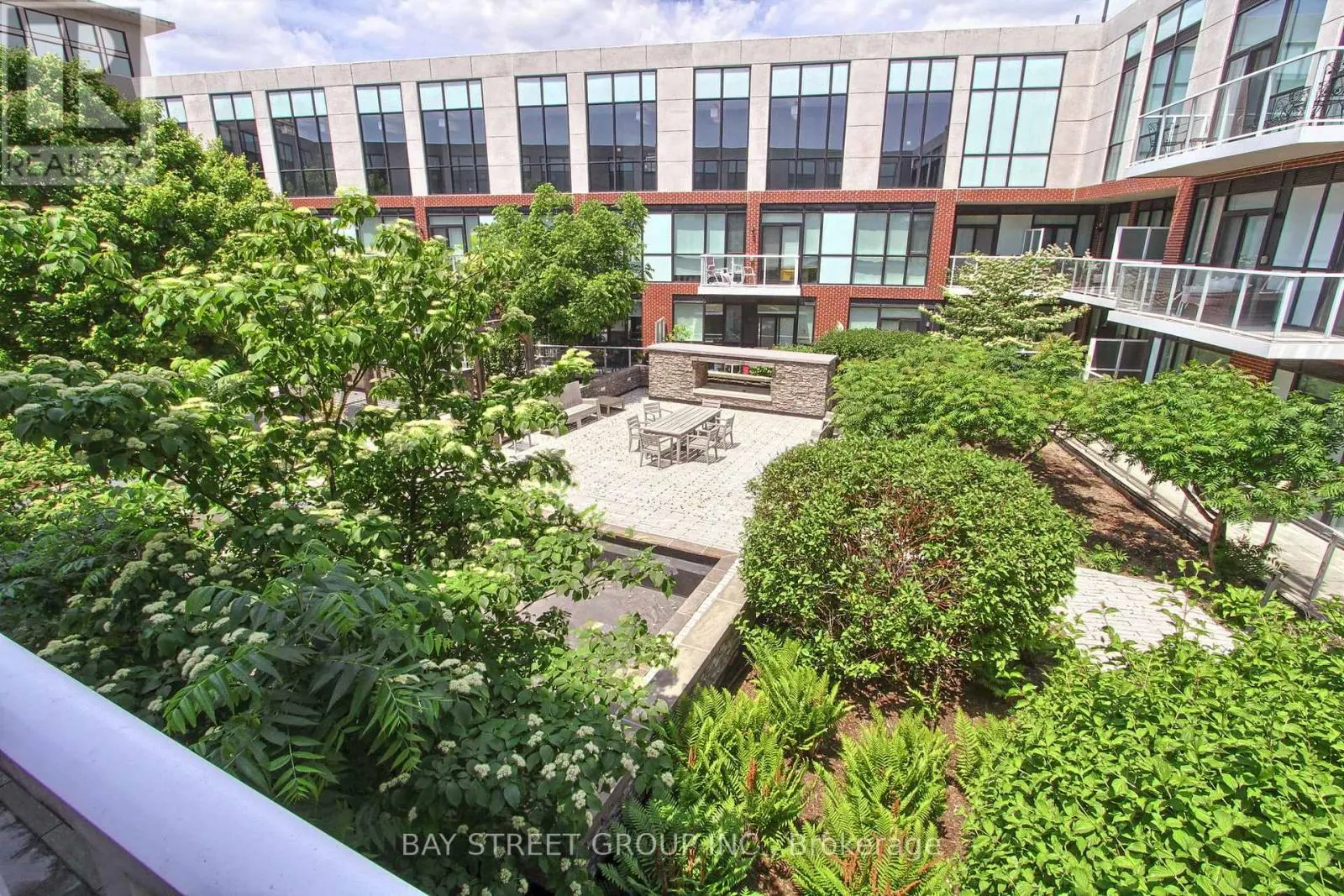 312 - 20 FRED VARLEY DRIVE
