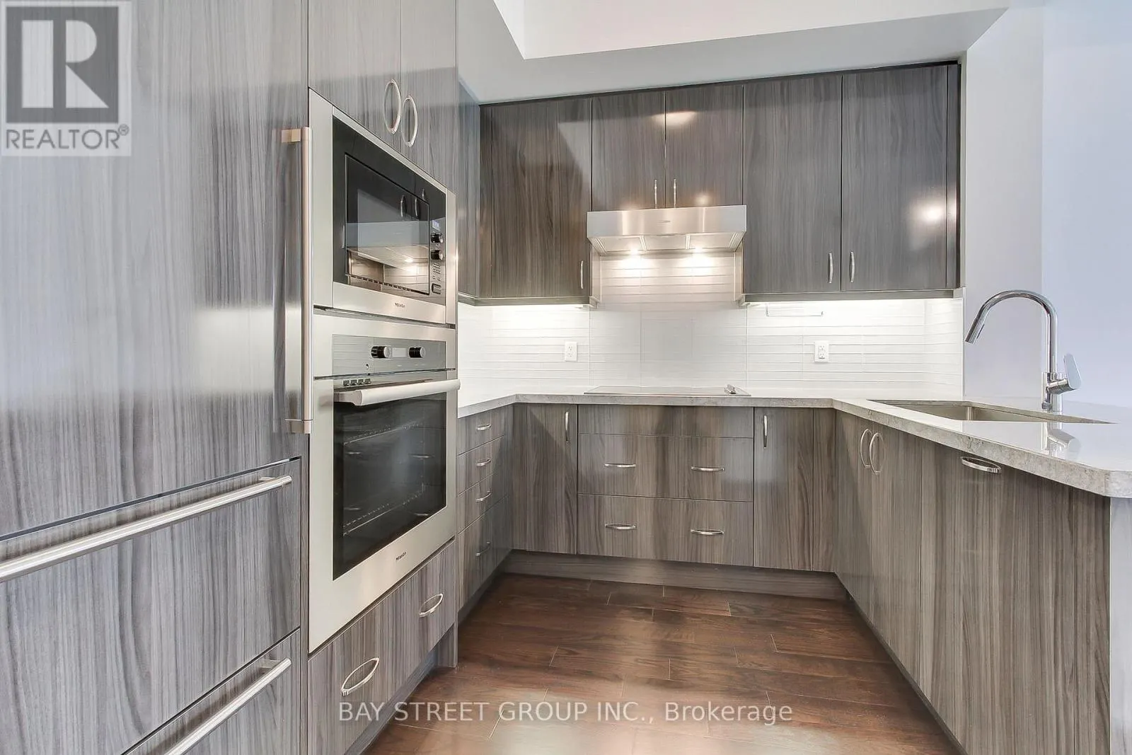 312 - 20 FRED VARLEY DRIVE