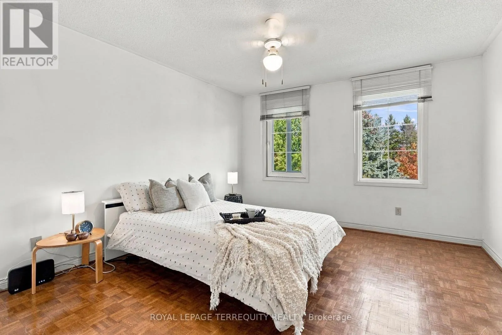 8 MALLORY AVENUE