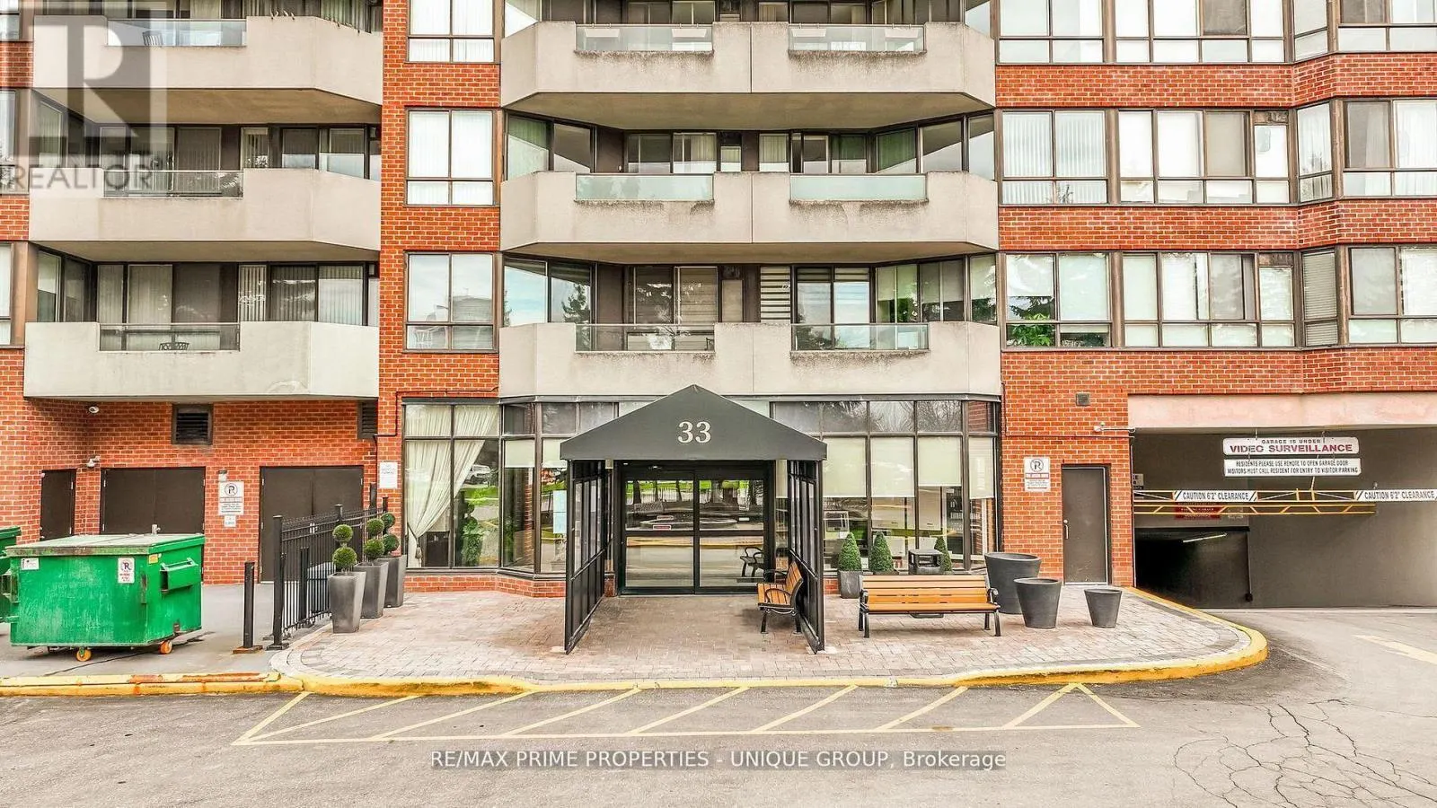 209 - 33 WELDRICK ROAD E