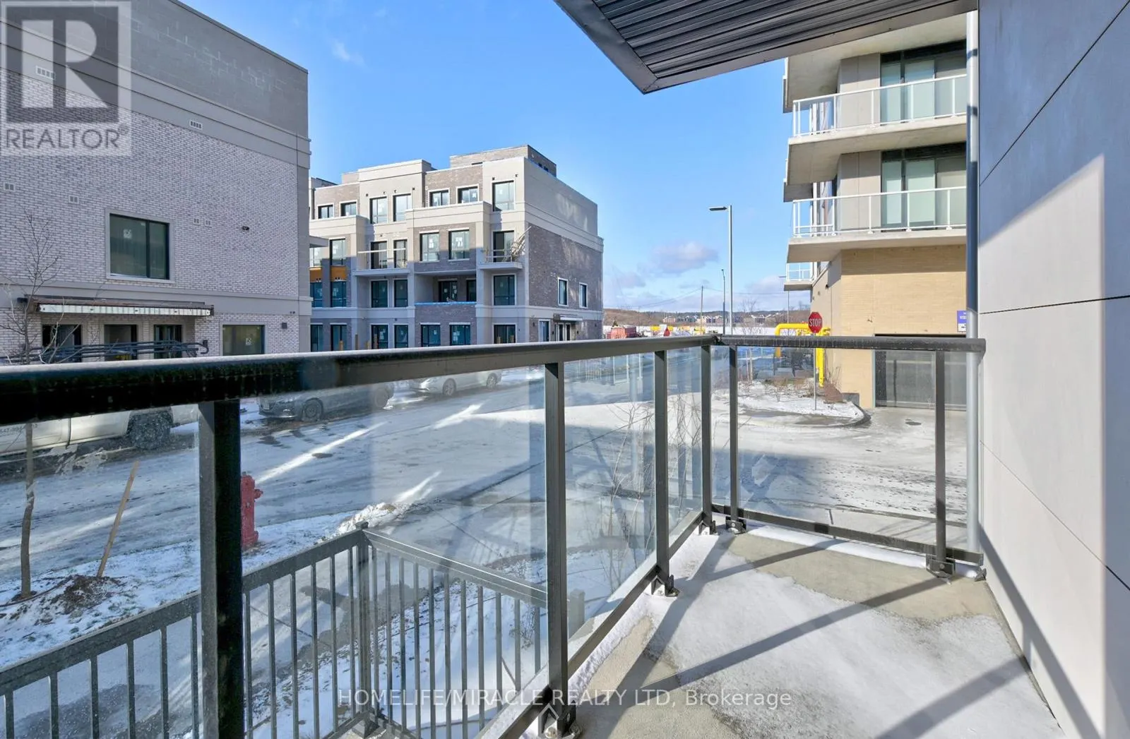 1017 - 14 DAVID EYER ROAD