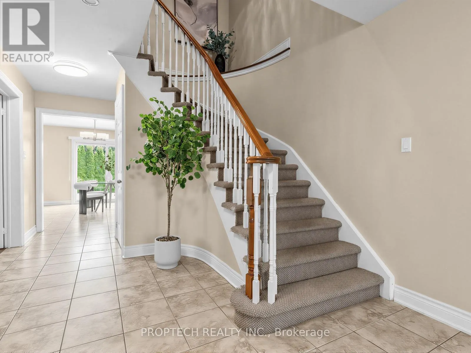 47 TOPHAM CRESCENT