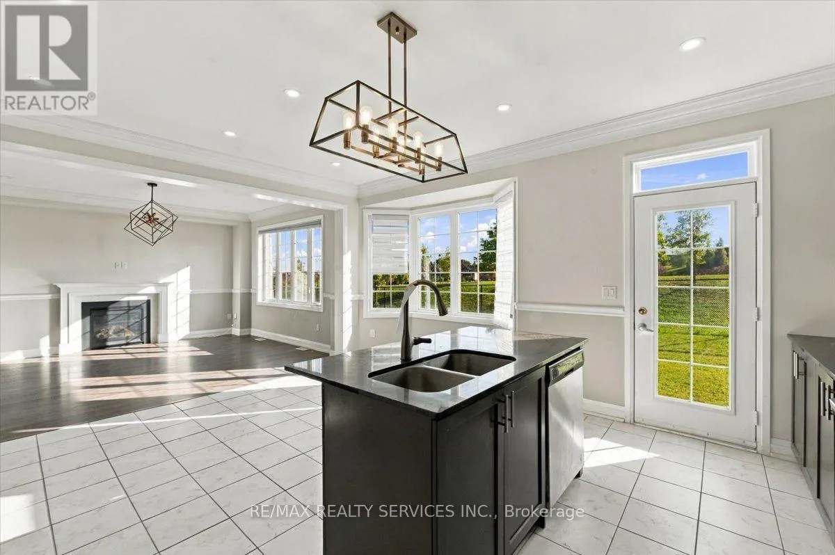 108 FRANK KELLY DRIVE