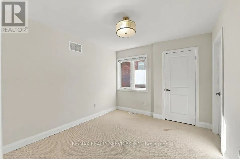 108 FRANK KELLY DRIVE