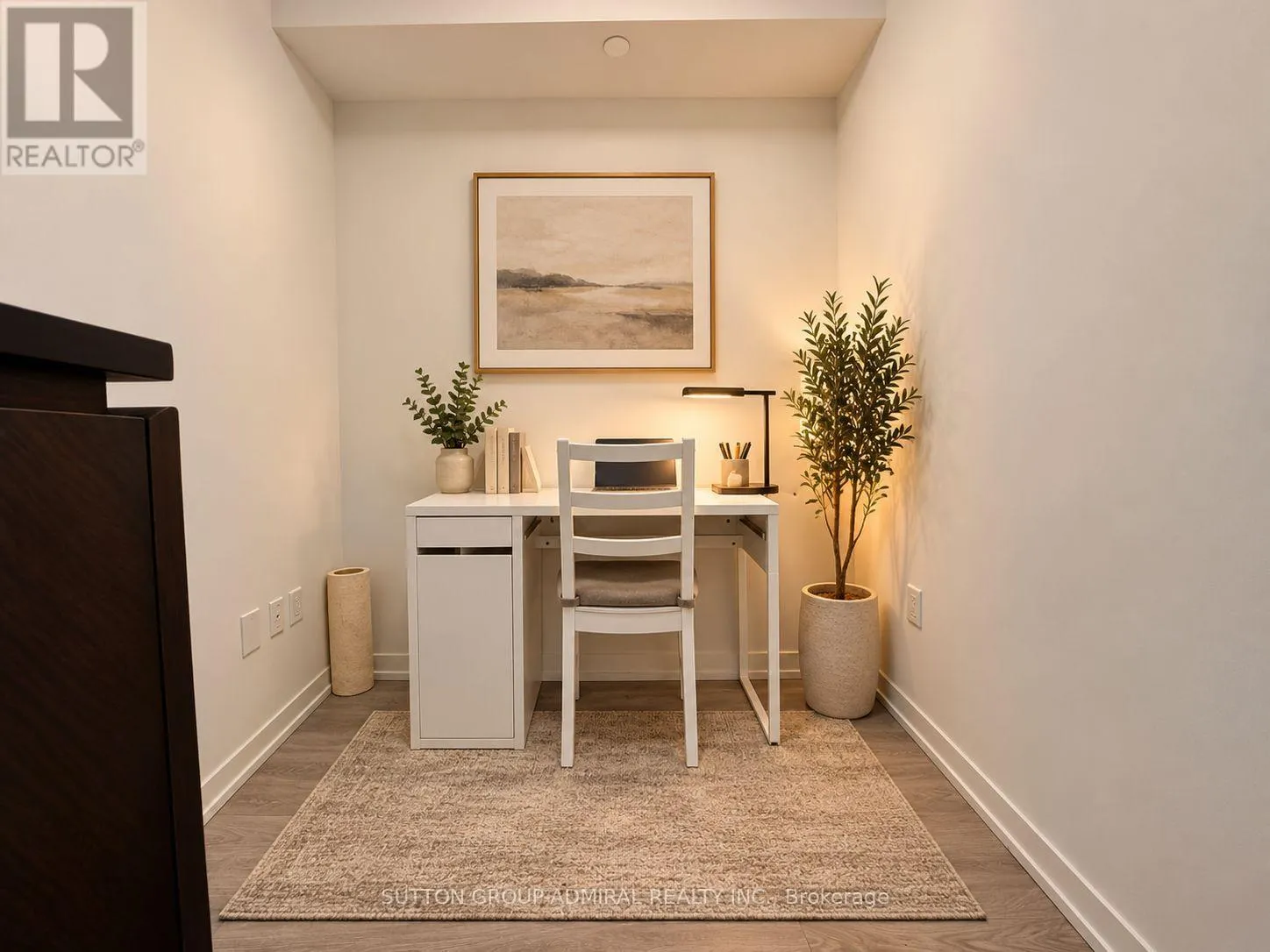 1006E - 8868 YONGE STREET