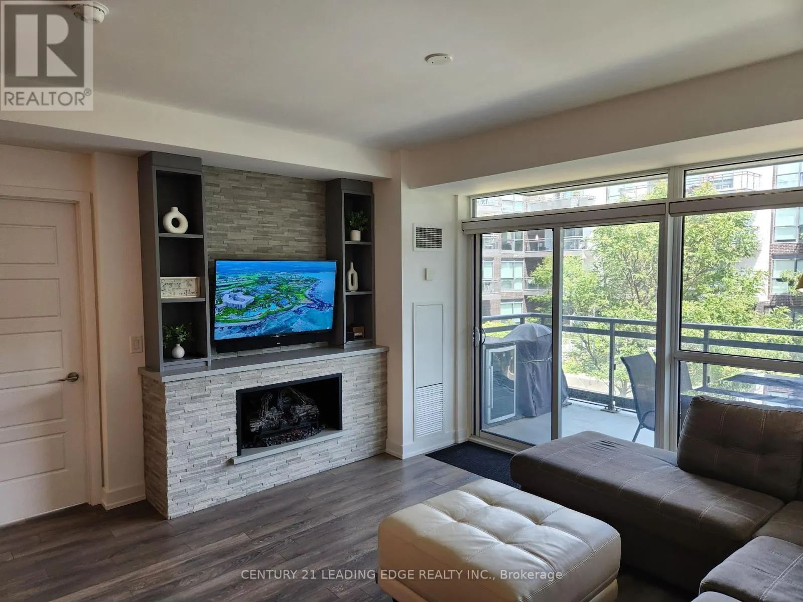 207 - 301 SEA RAY AVENUE