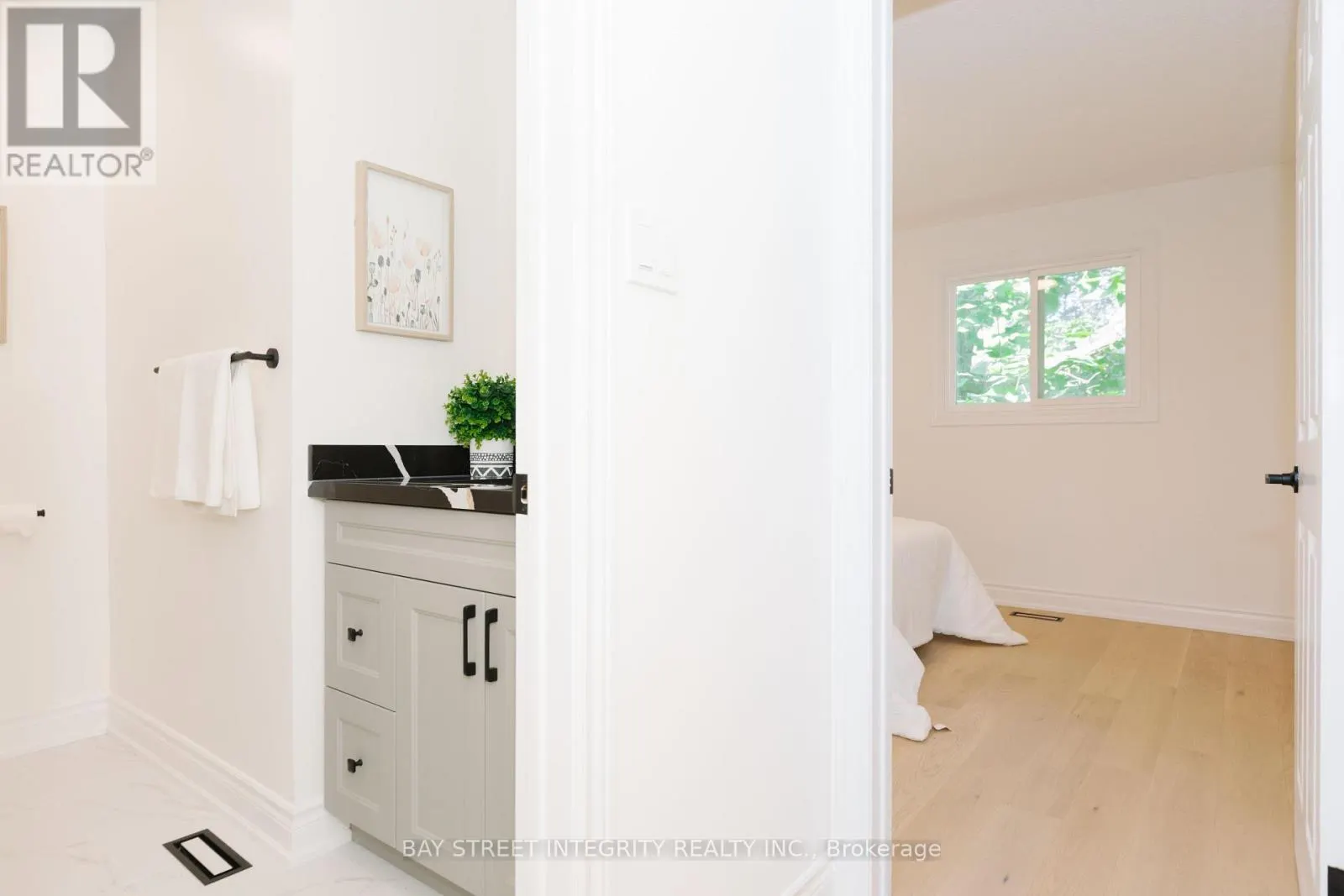 12 CHARNWOOD PLACE