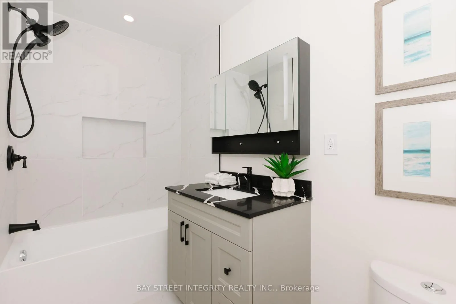 12 CHARNWOOD PLACE