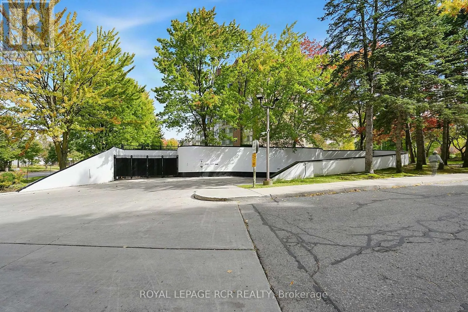 507 - 5 WELDRICK ROAD W