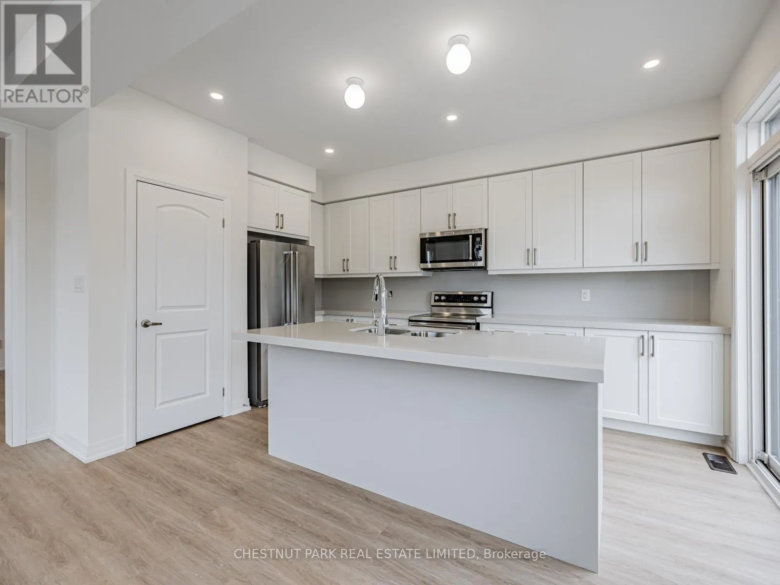 41 ROBERT EATON AVENUE