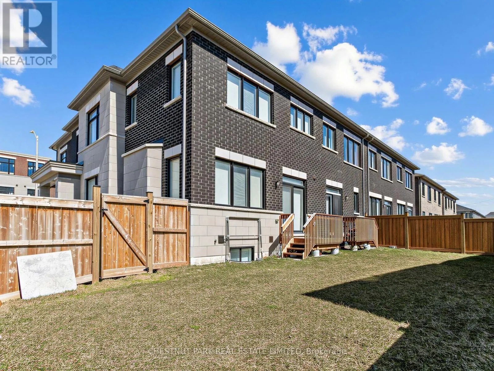 41 ROBERT EATON AVENUE