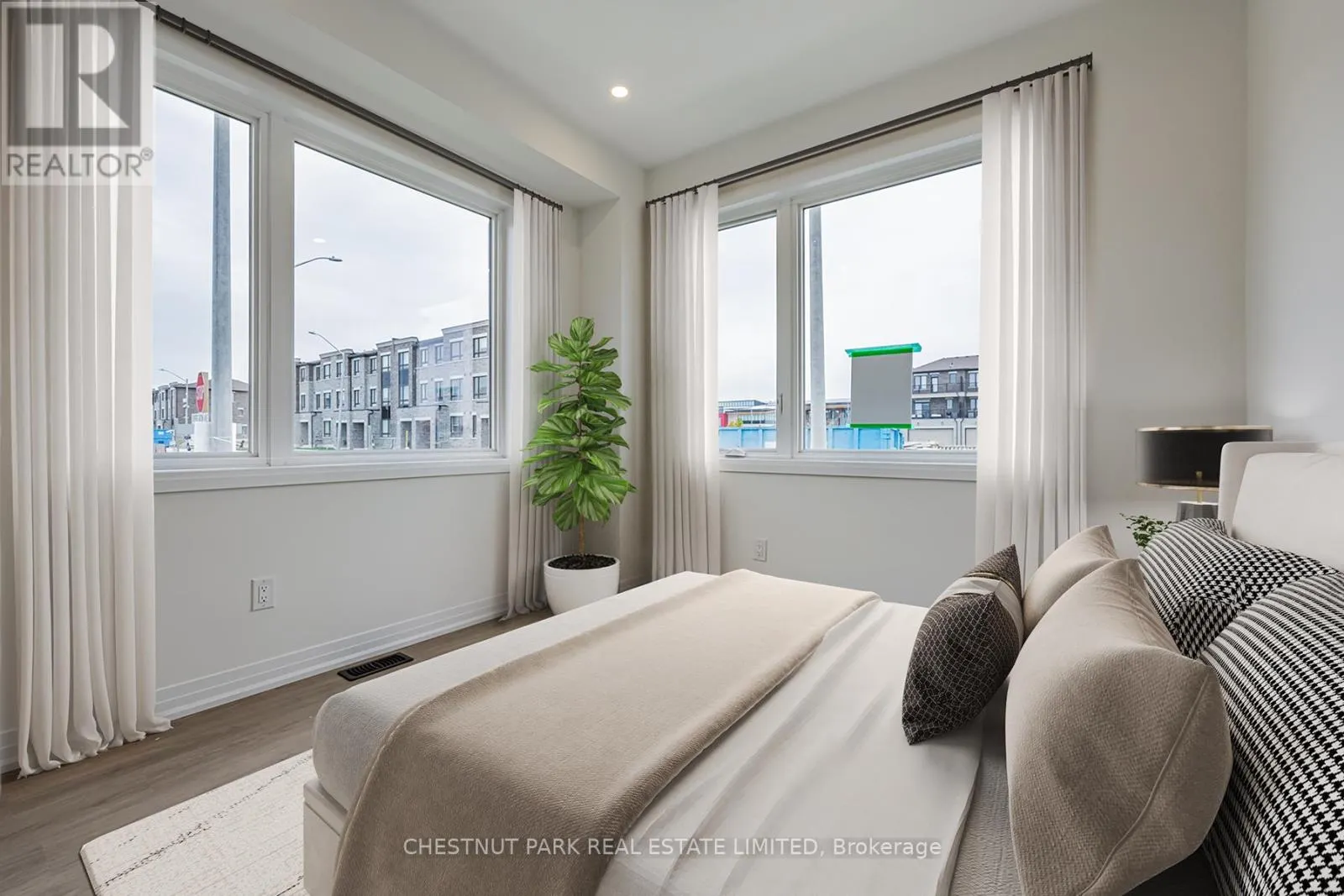 41 ROBERT EATON AVENUE