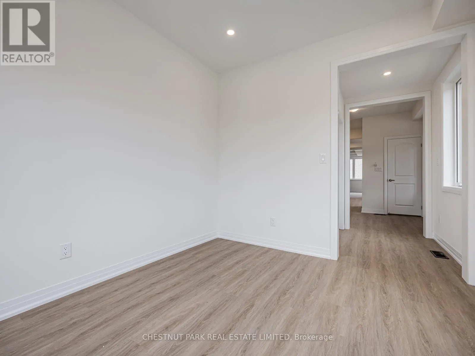41 ROBERT EATON AVENUE