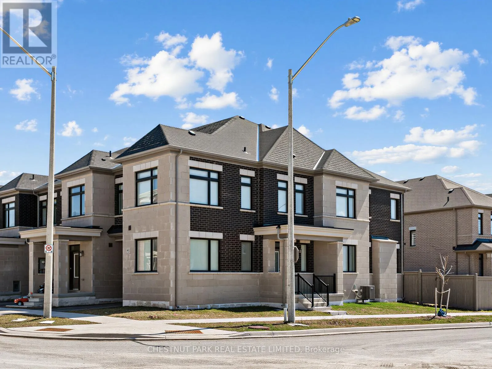 41 ROBERT EATON AVENUE