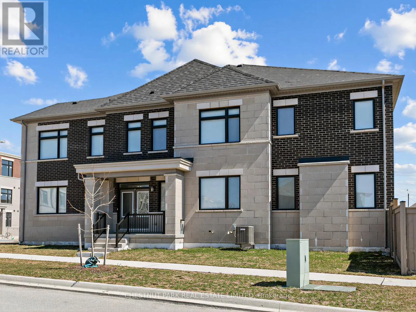 41 ROBERT EATON AVENUE