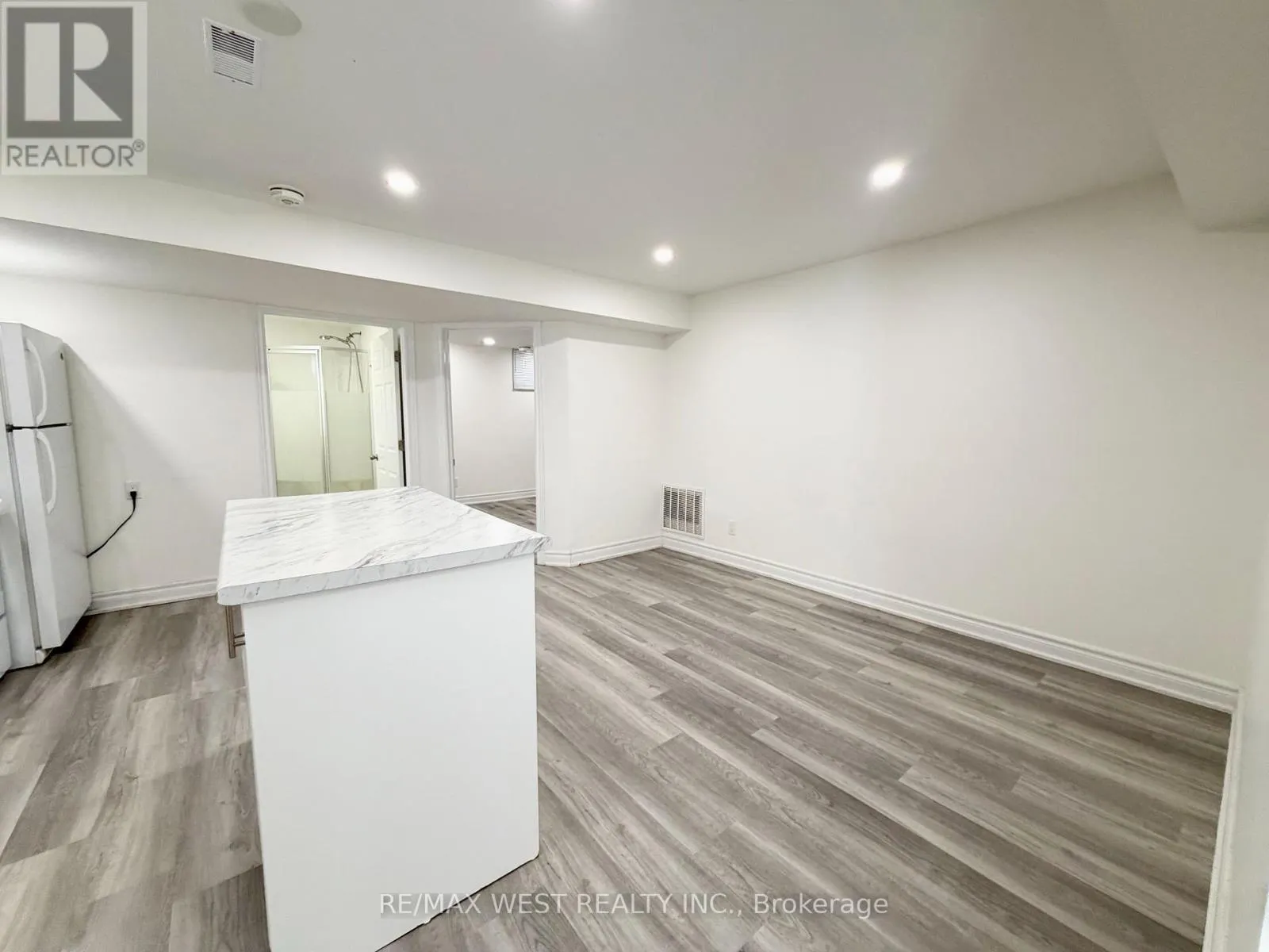 LOWER - 858 CASSIE ROAD