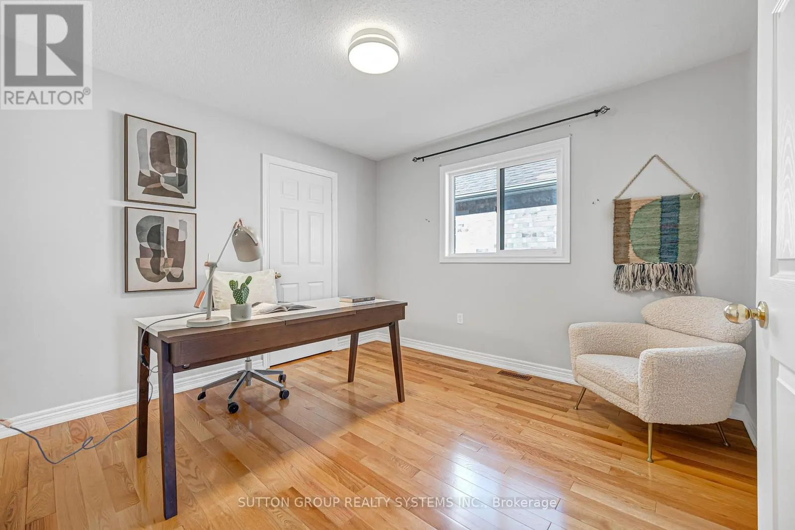 48 LANDSDOWN CRESCENT