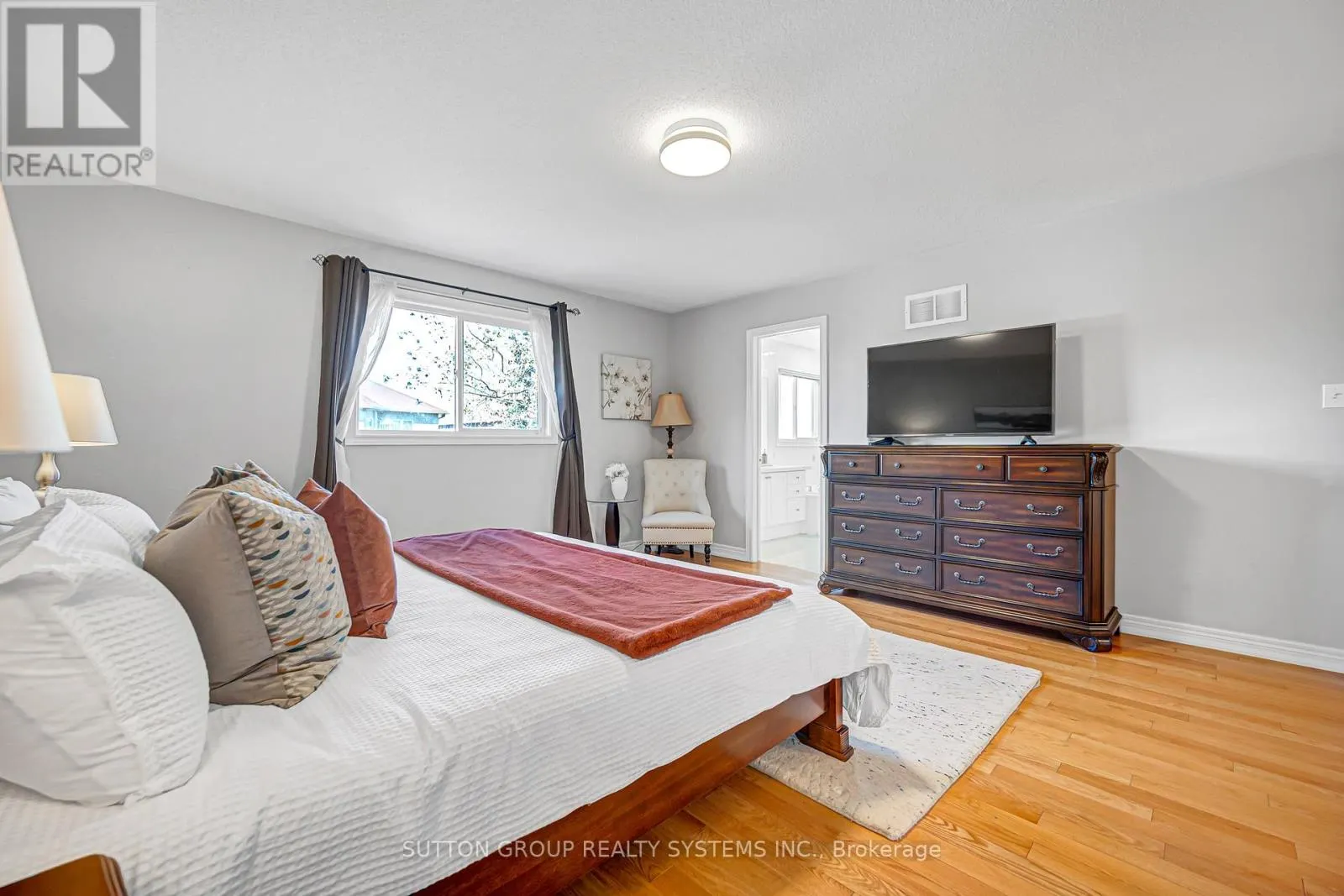 48 LANDSDOWN CRESCENT
