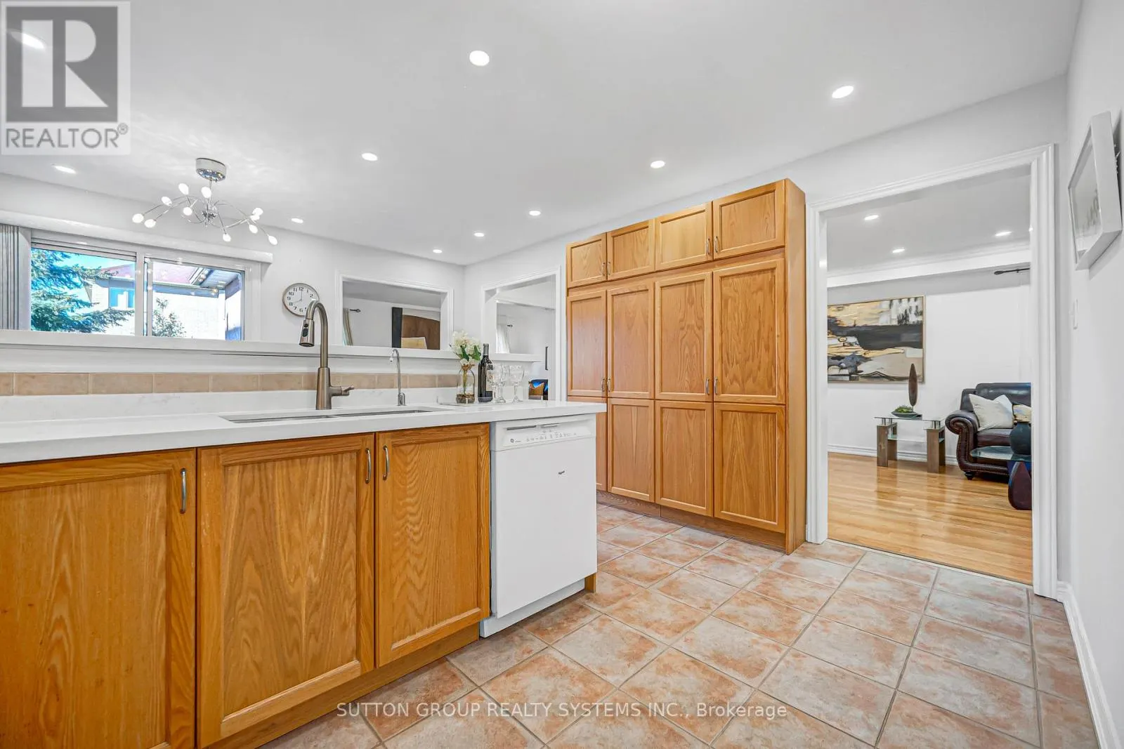 48 LANDSDOWN CRESCENT