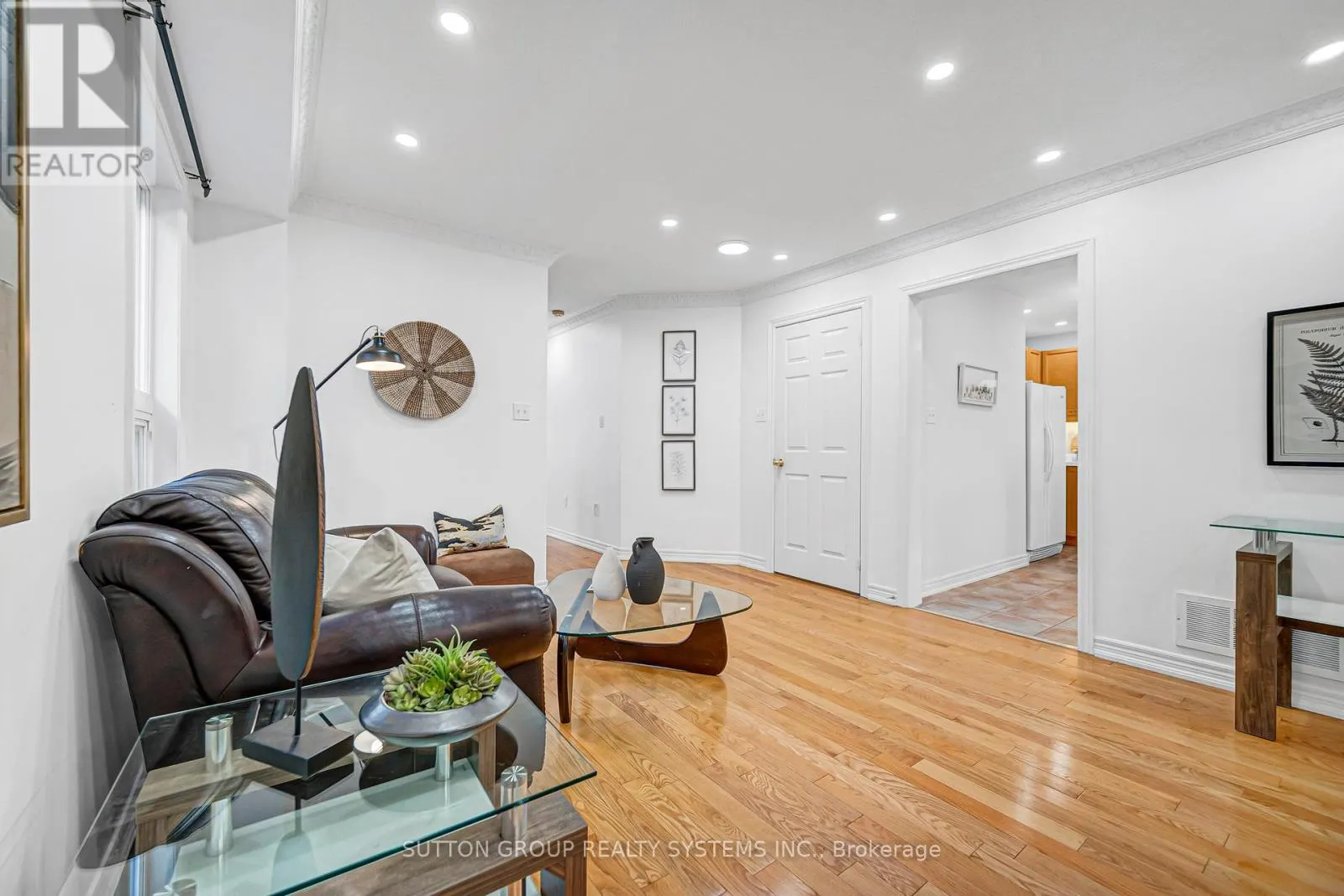 48 LANDSDOWN CRESCENT