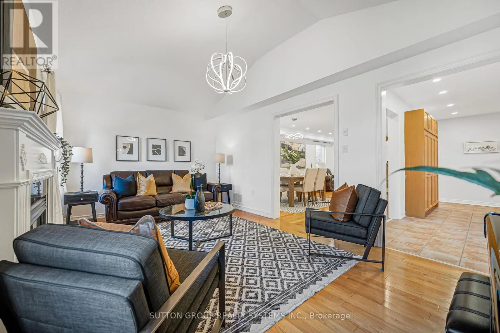 48 LANDSDOWN CRESCENT