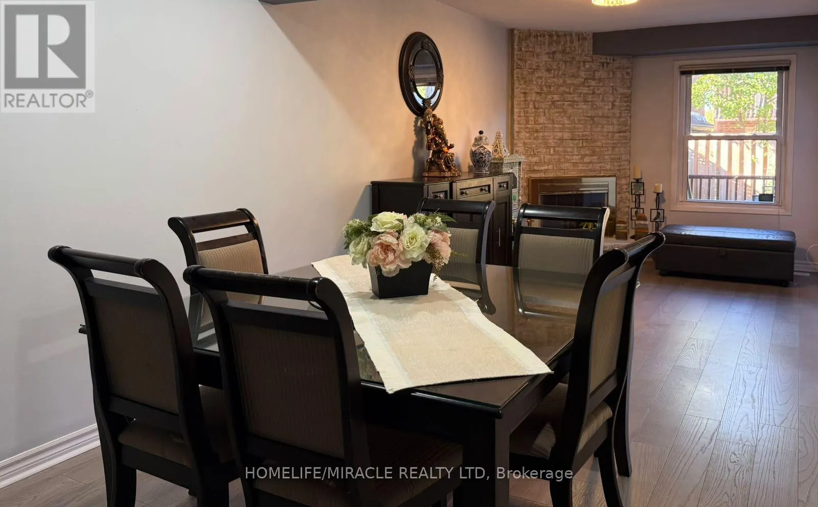163 MABLEY CRESCENT
