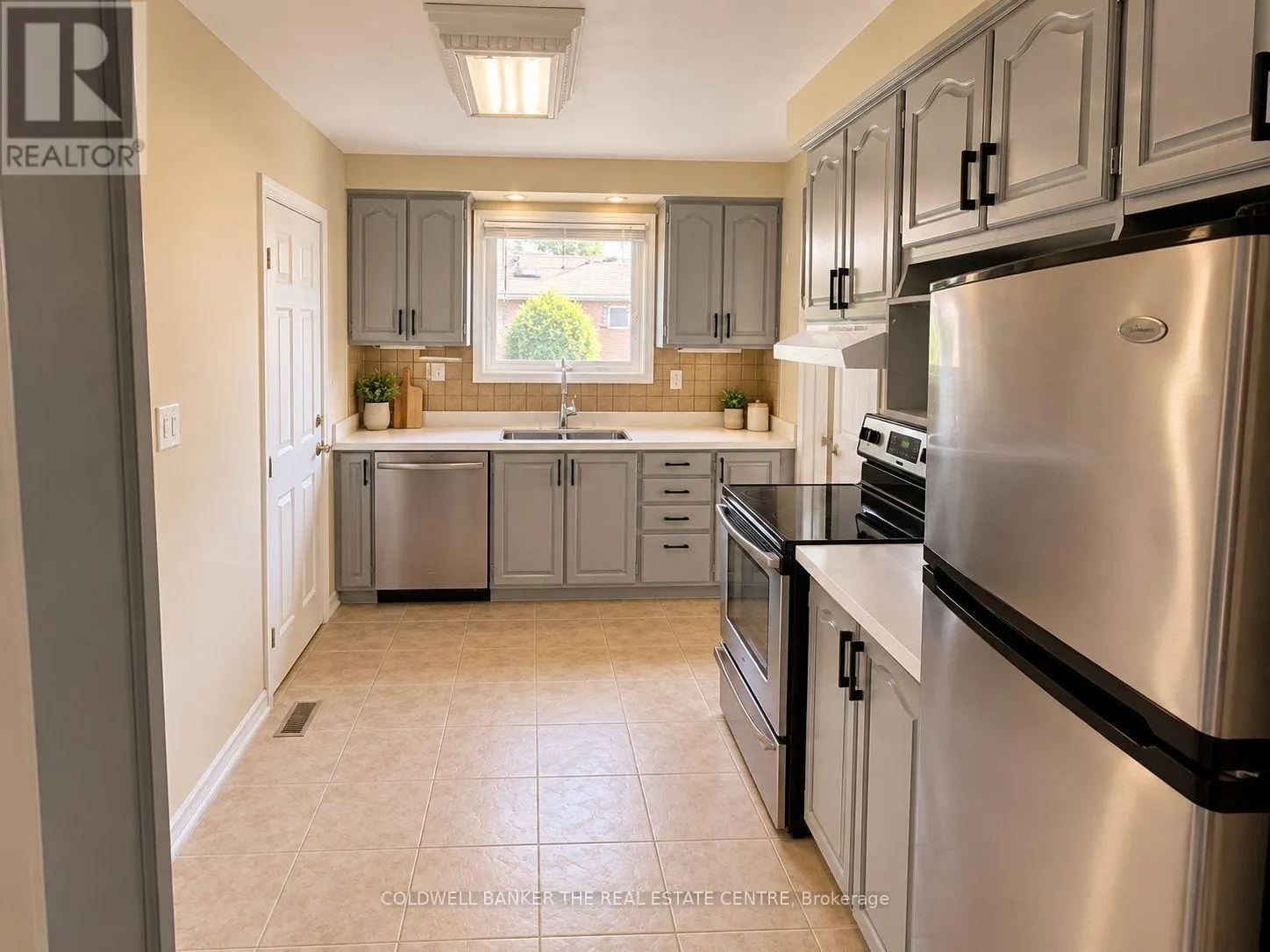 #MAIN - 140 WOODPARK PLACE