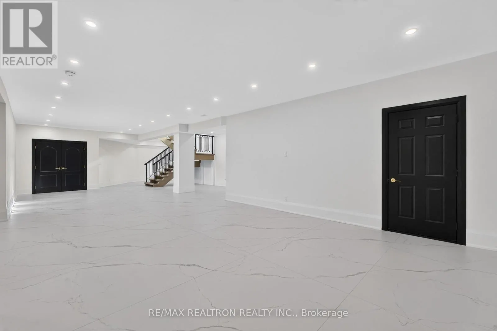 126 GARDEN AVENUE