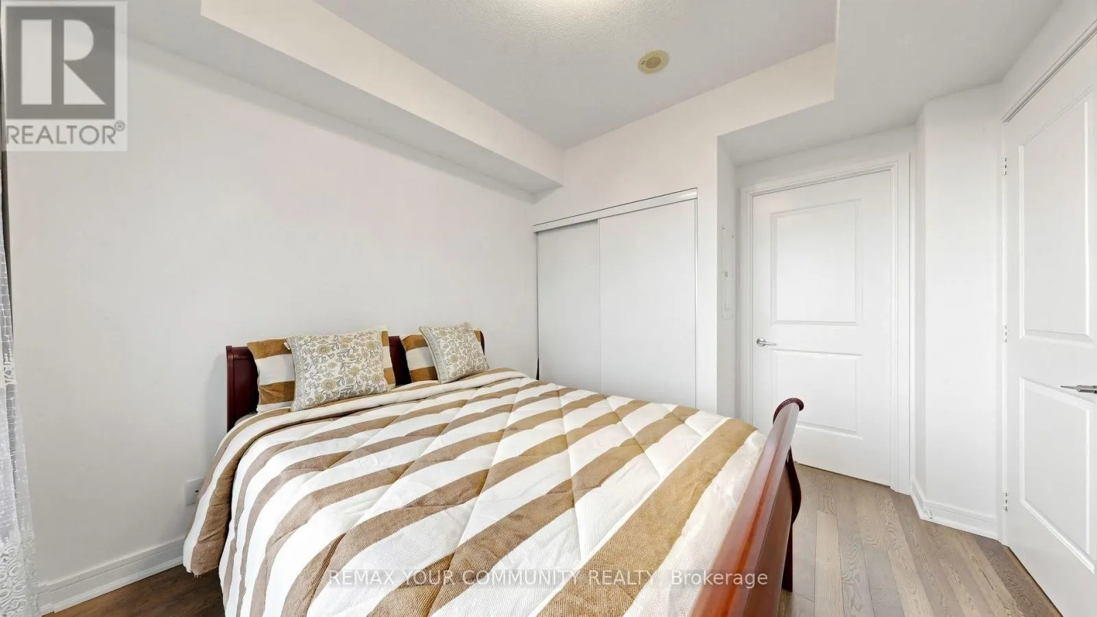 619 - 9201 YONGE STREET