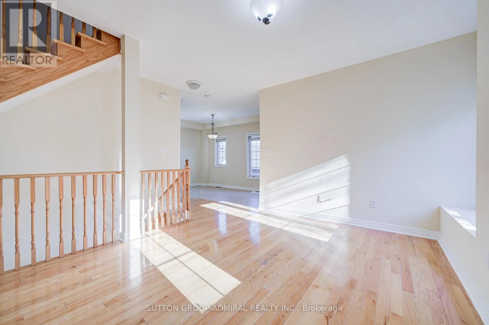 2 - 15 OLD COLONY ROAD