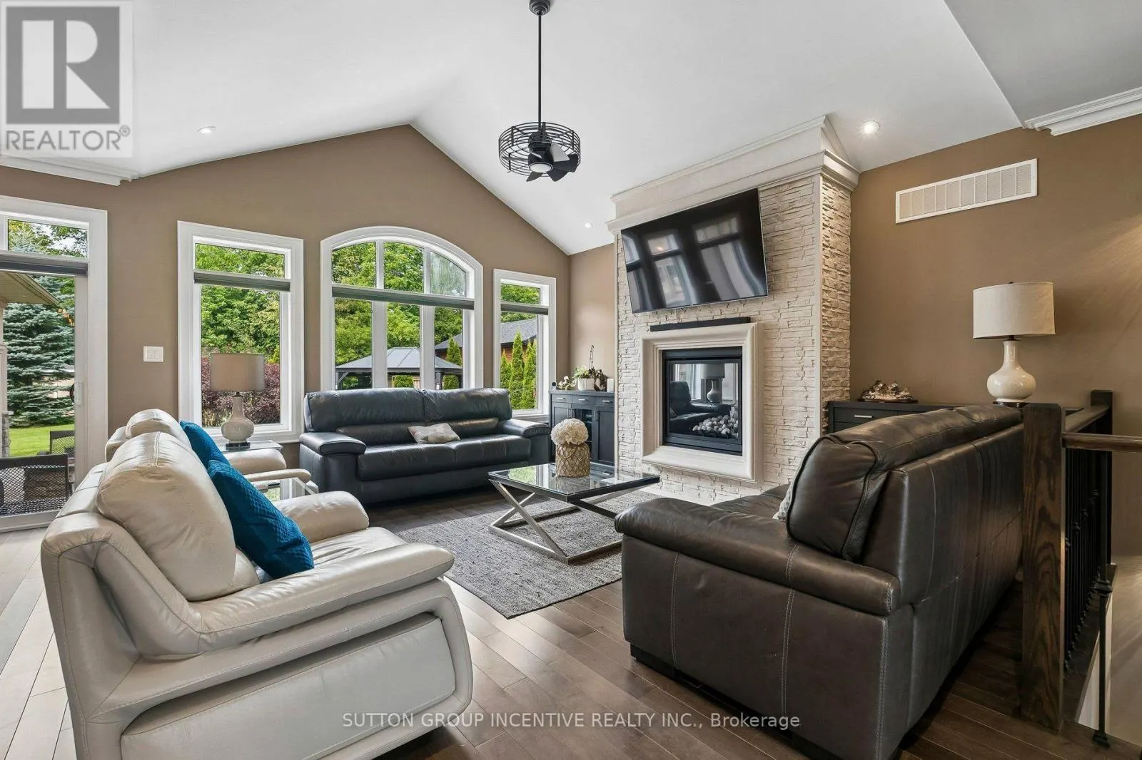 260 SUNNYBRAE AVENUE