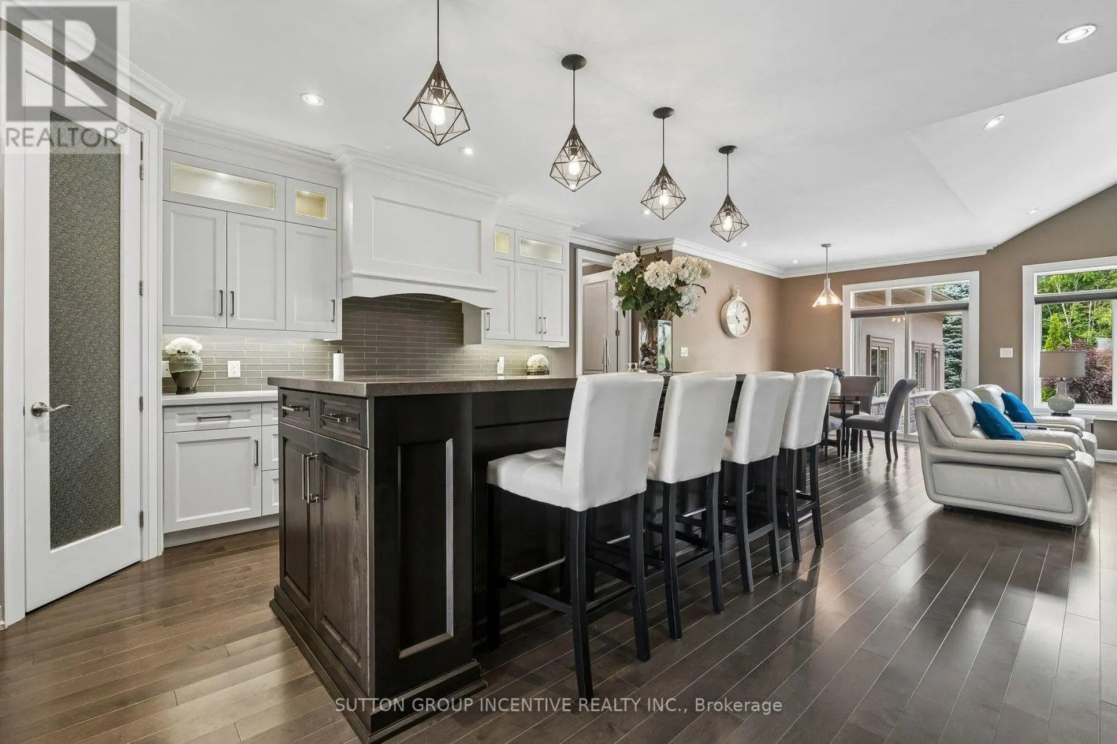 260 SUNNYBRAE AVENUE