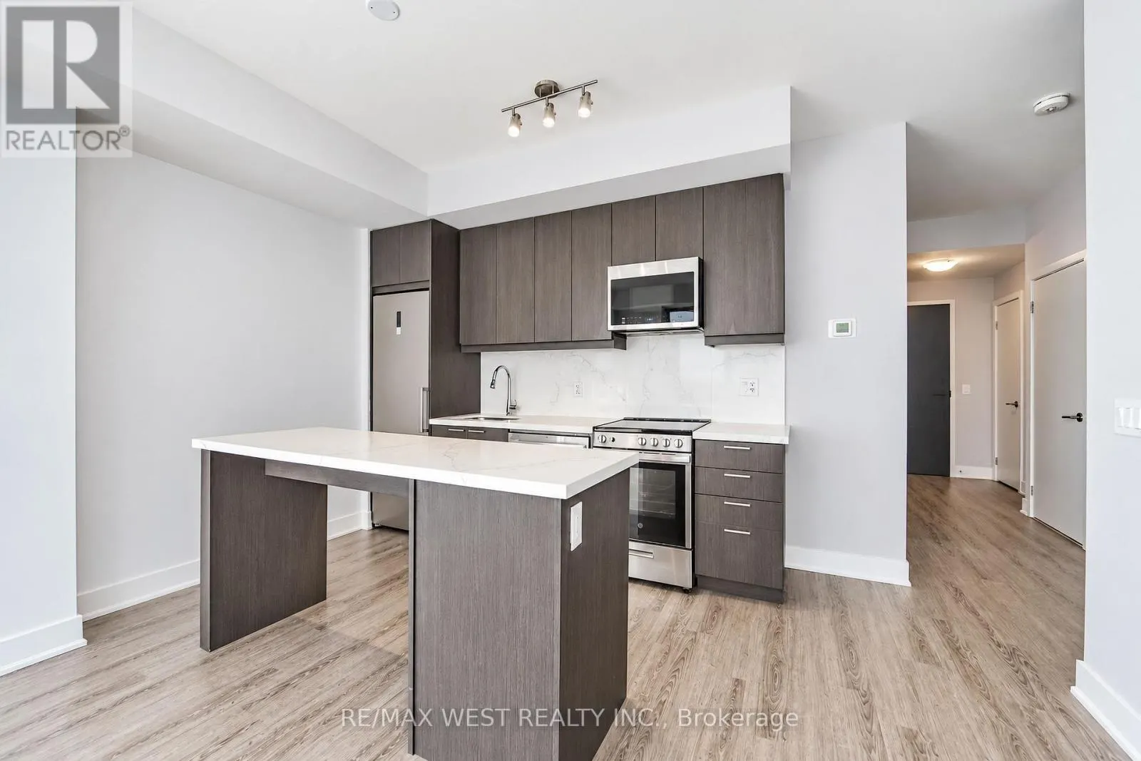 1103 - 185 DEERFIELD ROAD