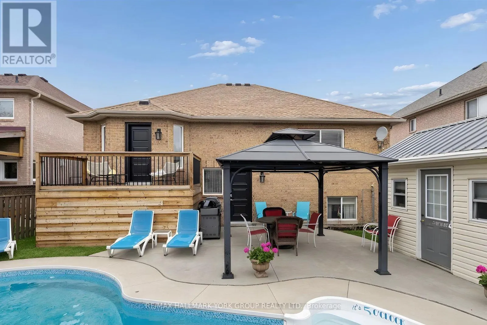 74 WRENDALE CRESCENT