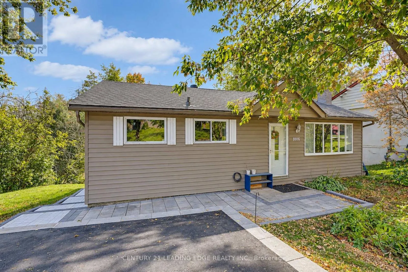 MAIN FLR - 1006 ELGIN STREET