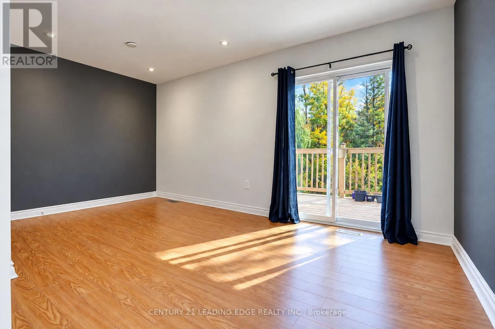MAIN FLR - 1006 ELGIN STREET