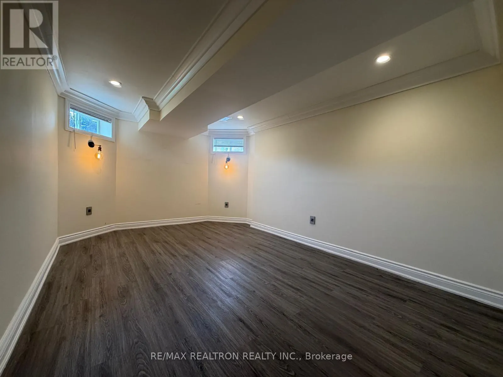 LOWER LEVEL - 113B TIMNA CRESCENT