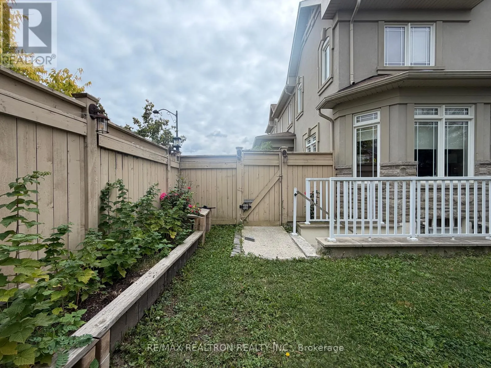 LOWER LEVEL - 113B TIMNA CRESCENT