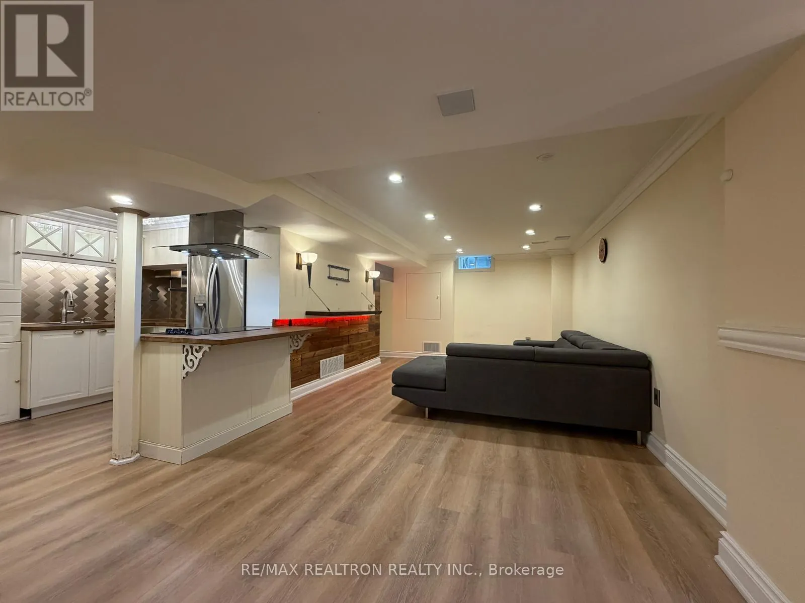 LOWER LEVEL - 113B TIMNA CRESCENT