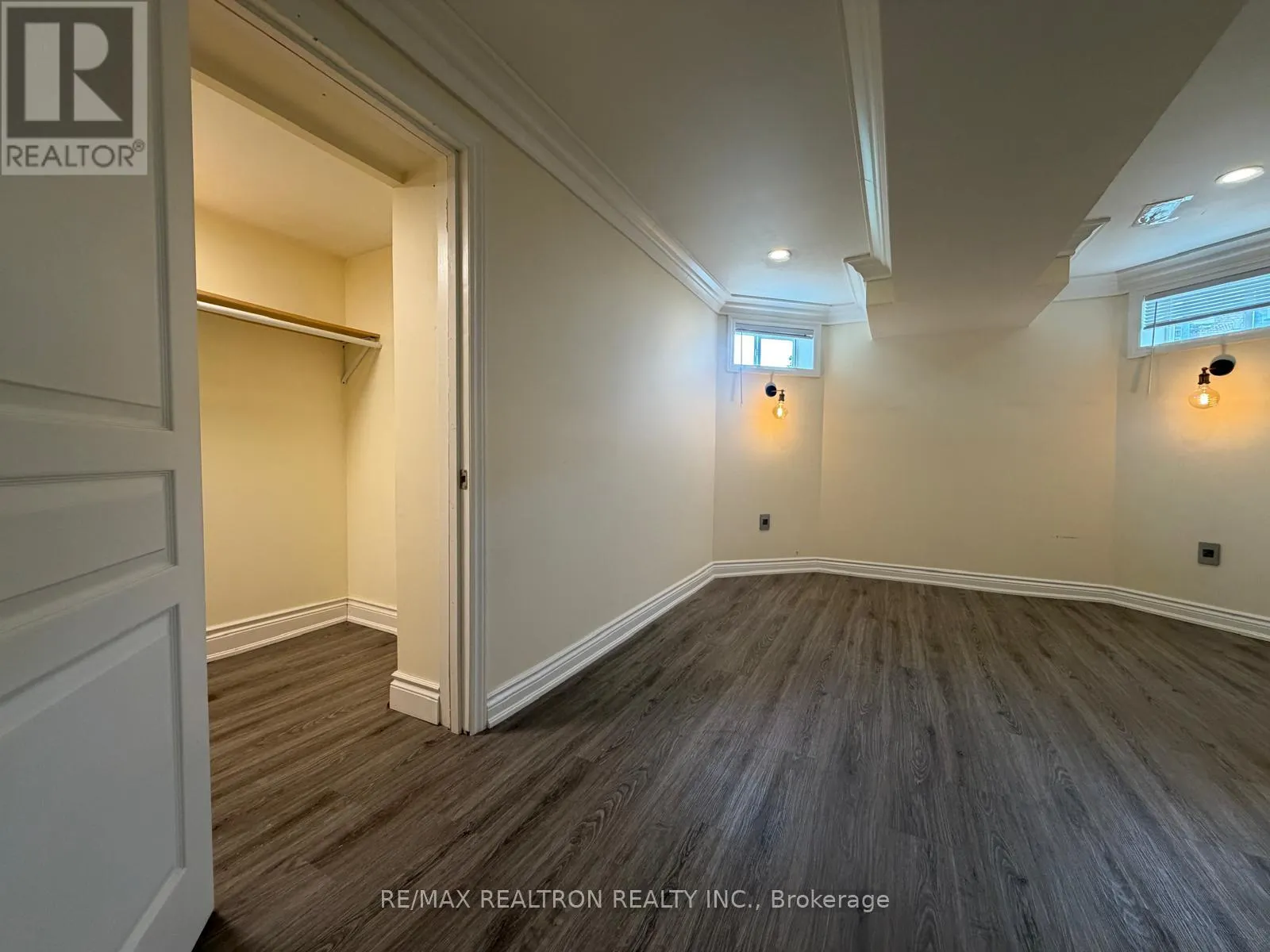 LOWER LEVEL - 113B TIMNA CRESCENT