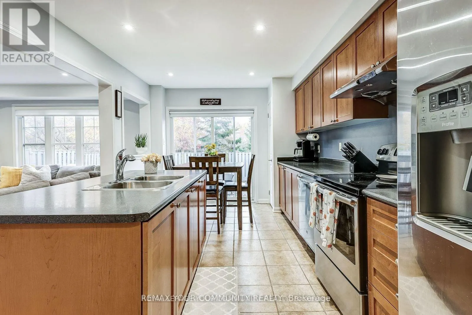 34 MILTROSE CRESCENT