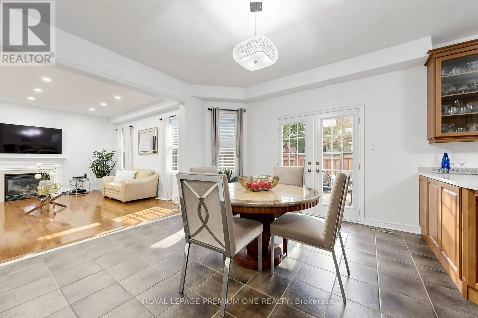 46 BOSCO DRIVE