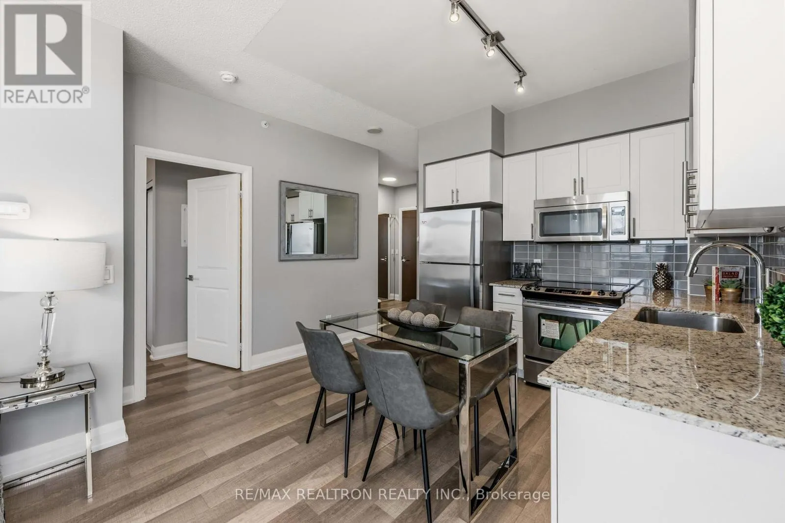1205 - 85 NORTH PARK ROAD