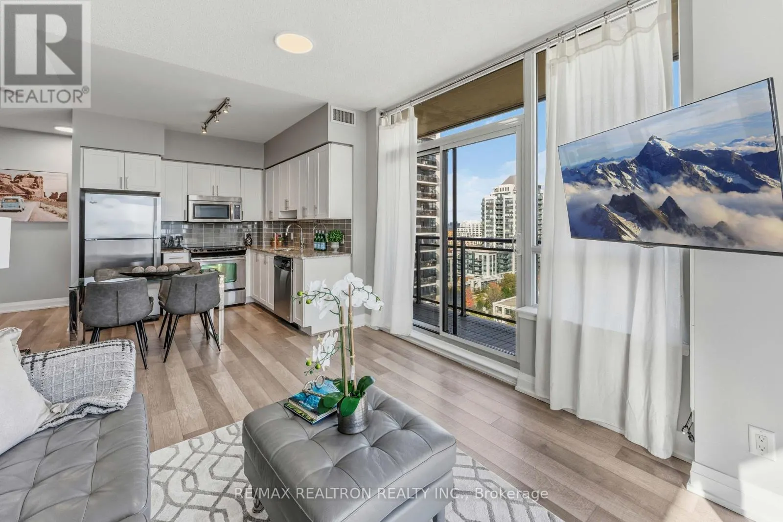 1205 - 85 NORTH PARK ROAD
