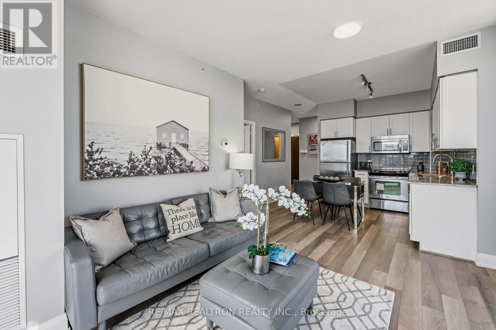 1205 - 85 NORTH PARK ROAD