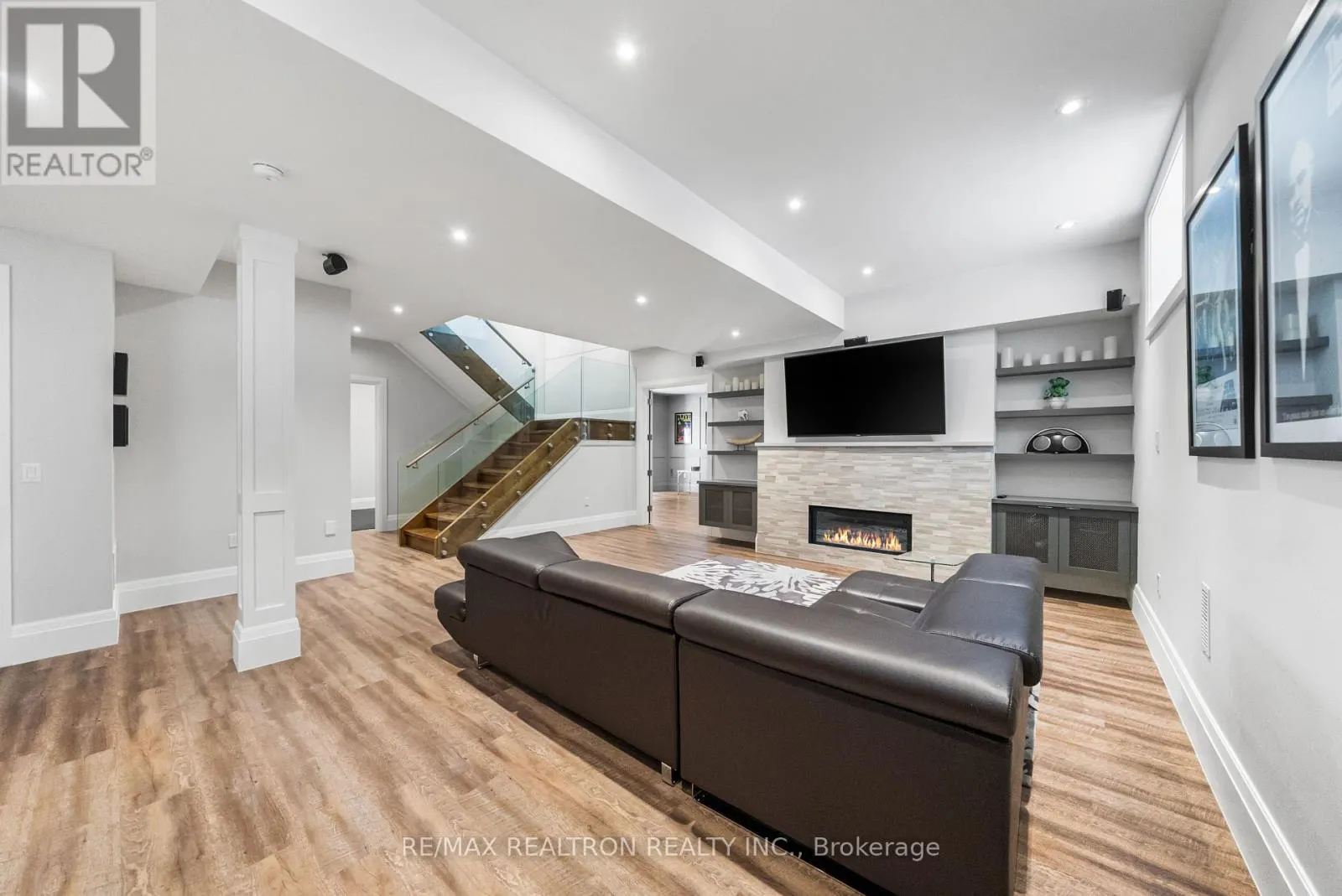 25 PORTREE CRESCENT