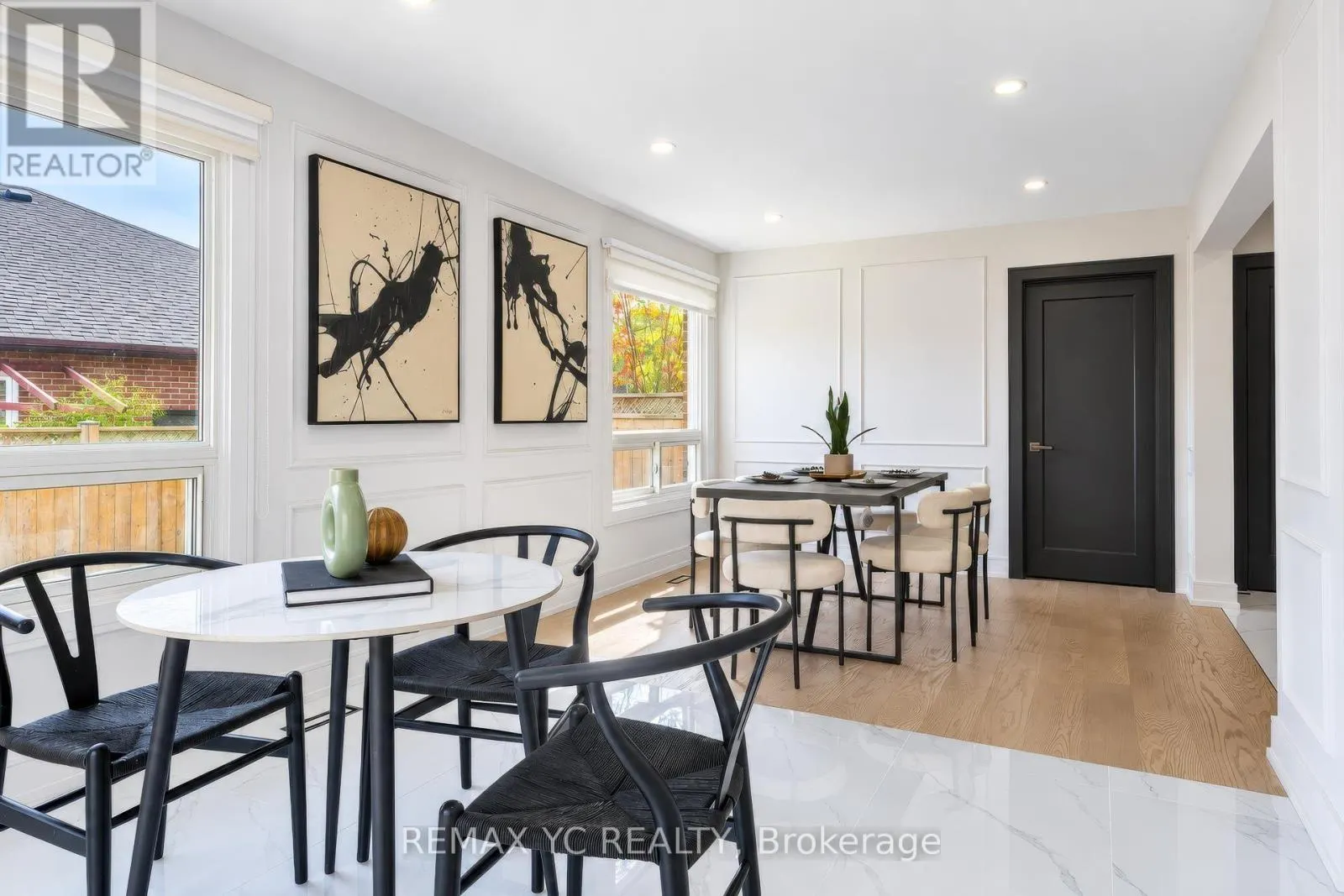 4 SIMMONS CRESCENT