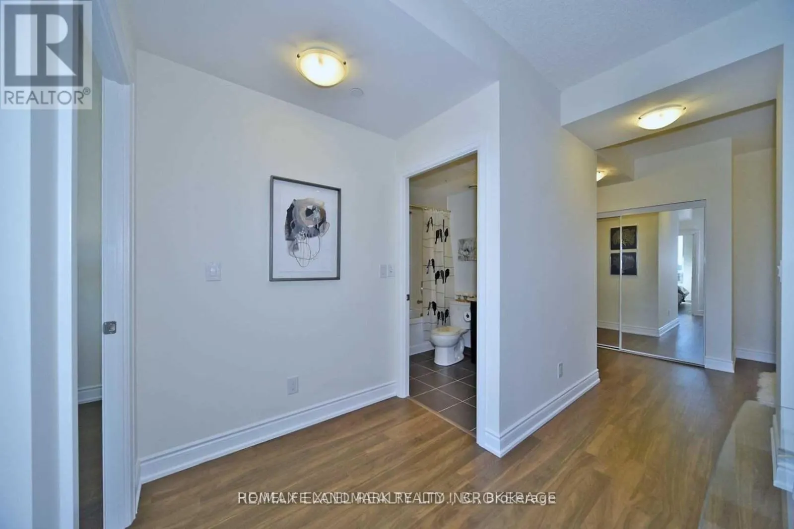 1408 - 7167 YONGE STREET