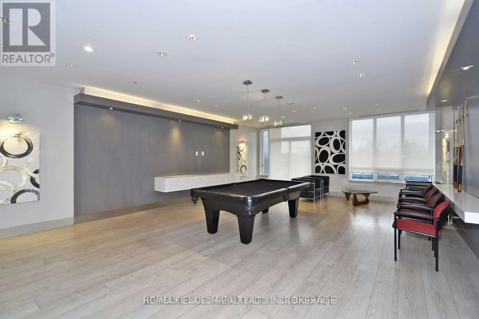 1408 - 7167 YONGE STREET